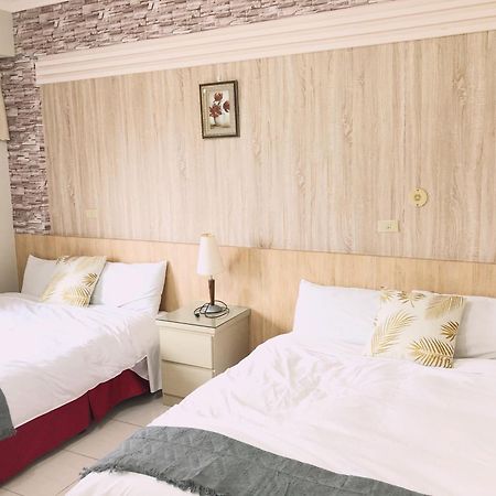 Xin Homestay Луодонг Екстериор снимка