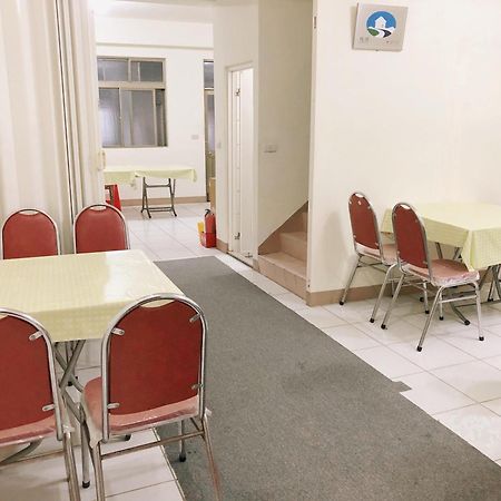 Xin Homestay Луодонг Екстериор снимка