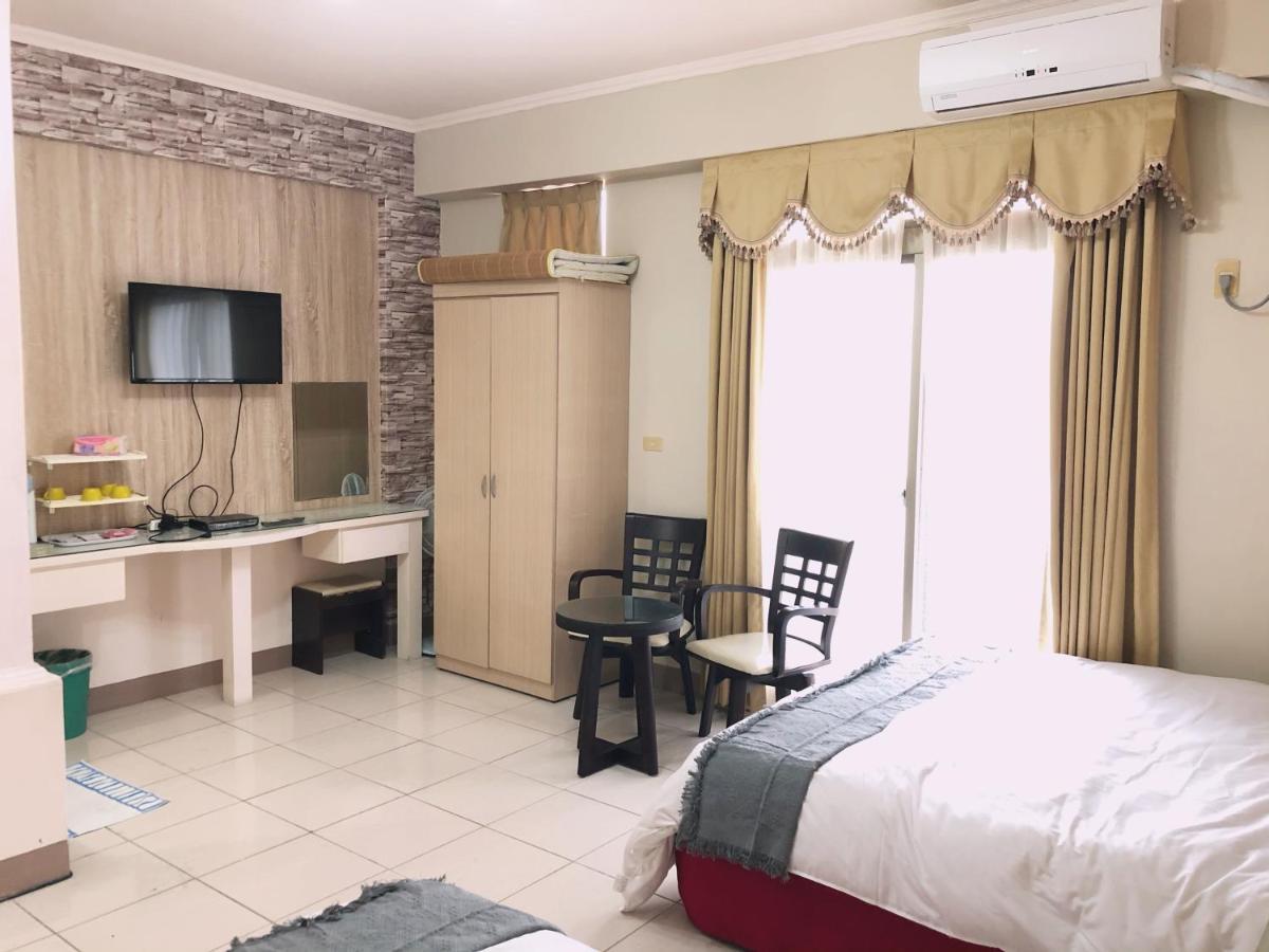 Xin Homestay Луодонг Екстериор снимка