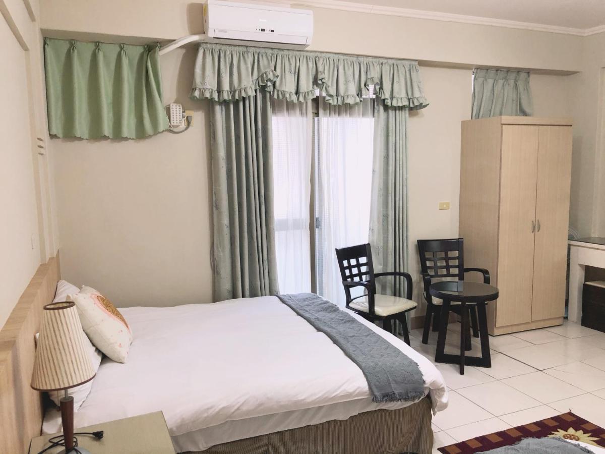 Xin Homestay Луодонг Екстериор снимка