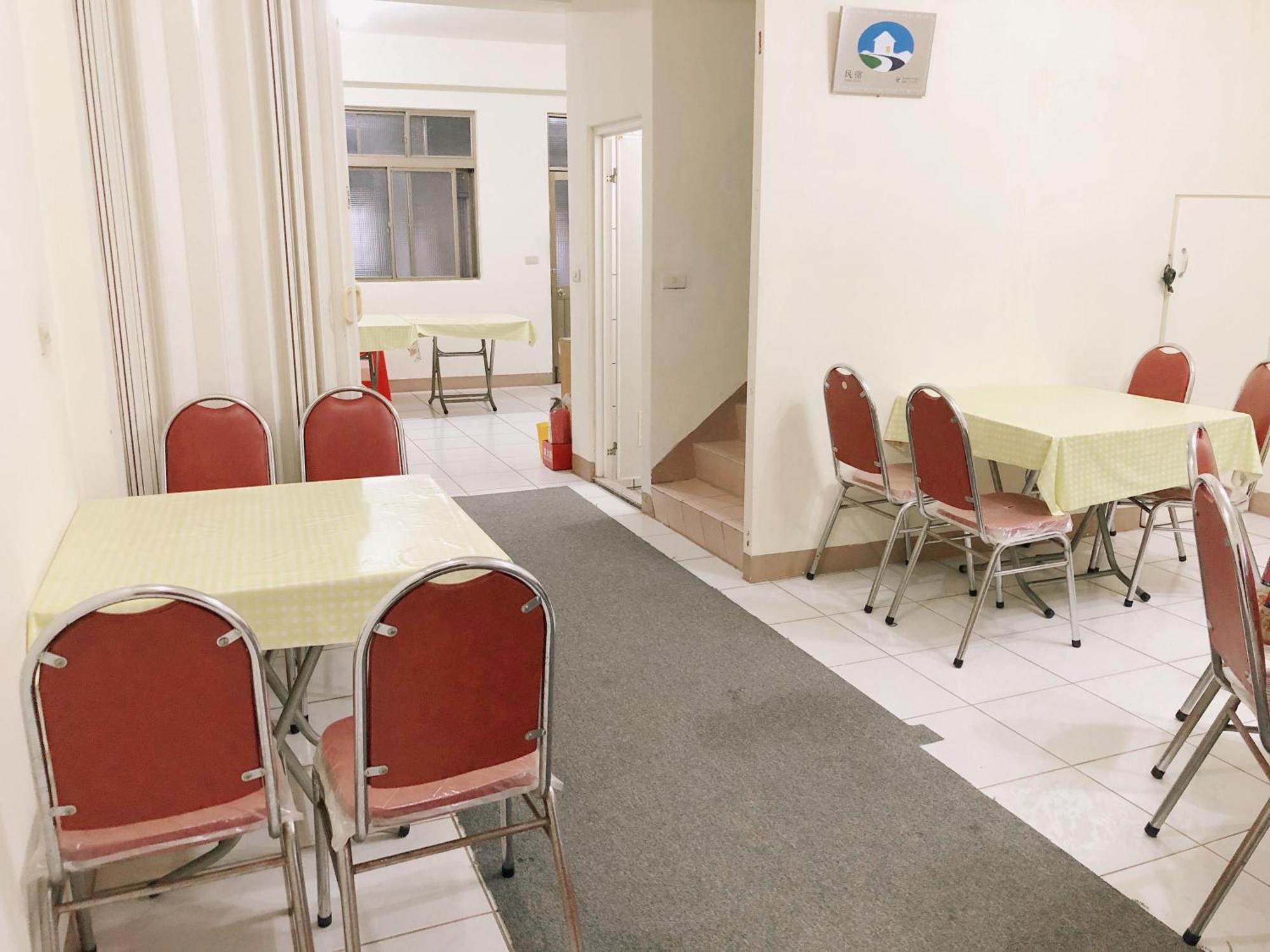 Xin Homestay Луодонг Екстериор снимка