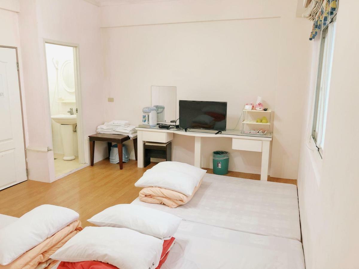 Xin Homestay Луодонг Екстериор снимка